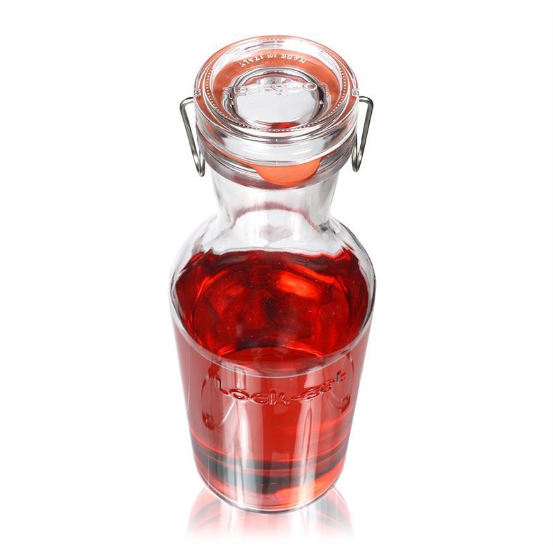 1000 ml Glaskaraffe der Serie Lock-Eat mit roter Flüssigkeit gefüllt und mit Deckel abgedeckt
